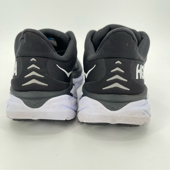 Hoka One One Clifton 8 running shoes 8.5 wide - Picture 3 of 7